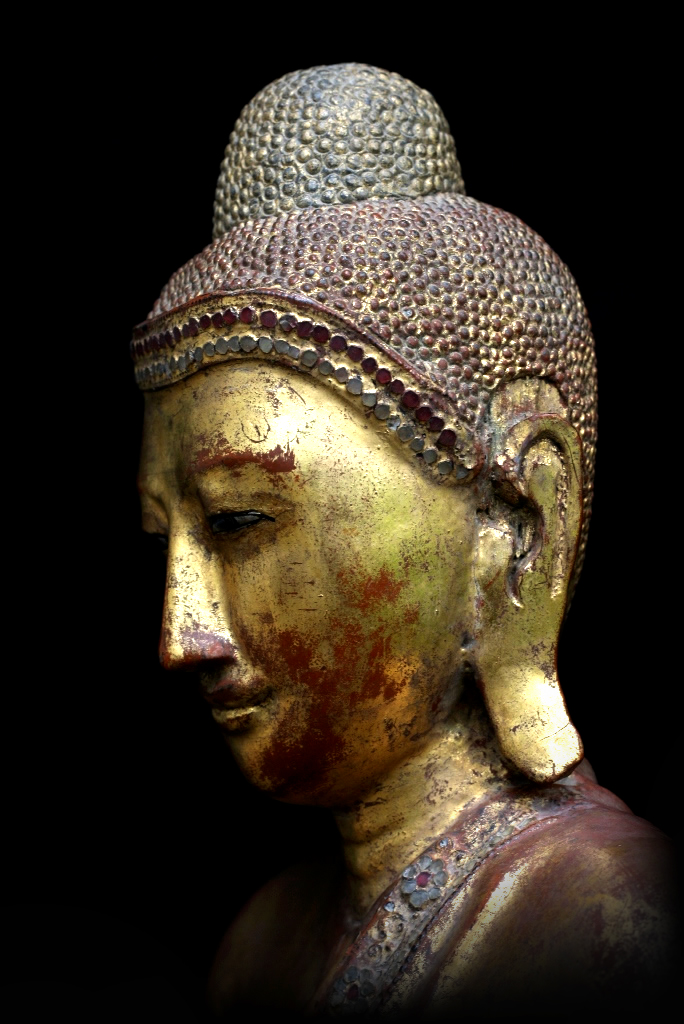 #mandalaybudha #standingbuddha #burmabuddha #burmesebuddha #buddha #antiquebuddhas